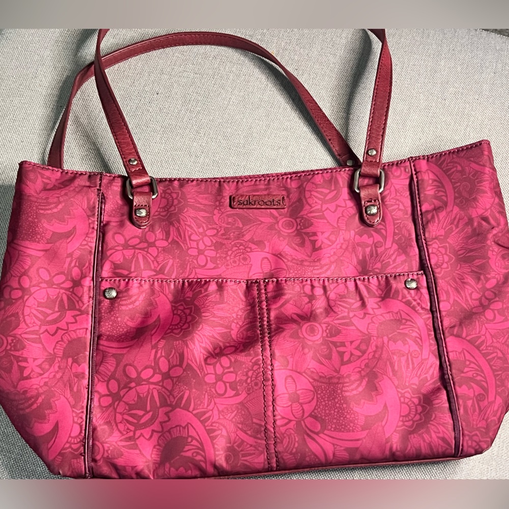 NWOT SAKROOTS BAG MAROON TOTE BAG